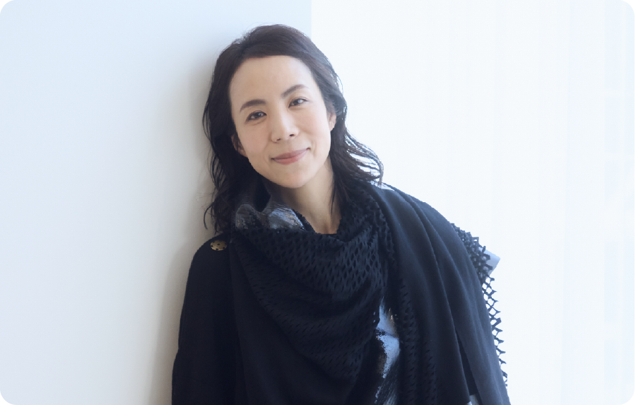 ＜巻頭インタビュー「私の原点」 ＞ 屋敷 紘子
